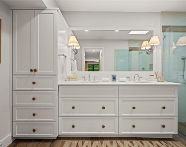 809 Sand Pointe Drive - Photo Thumbnail 18