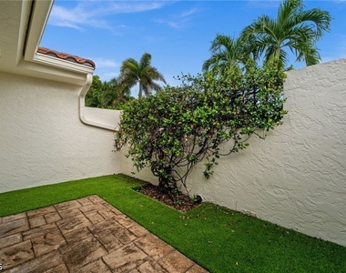 809 Sand Pointe Drive - Photo Thumbnail 24