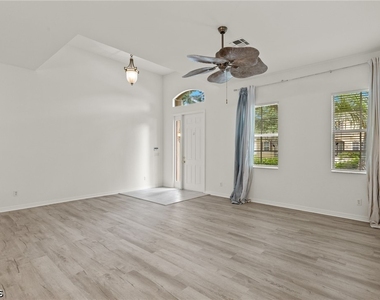 3030 Lake Butler Court - Photo Thumbnail 4