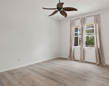 3030 Lake Butler Court - Photo Thumbnail 13