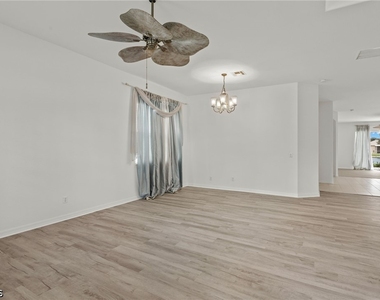 3030 Lake Butler Court - Photo Thumbnail 3