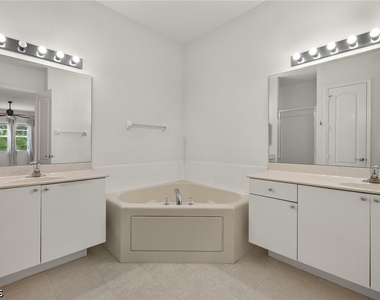3030 Lake Butler Court - Photo Thumbnail 16