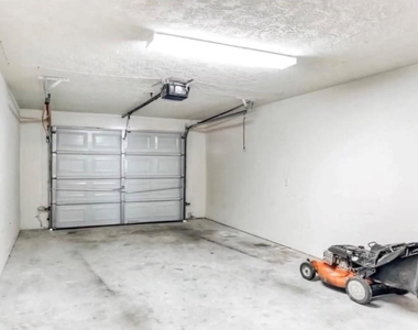 614 Foster Street - Photo Thumbnail 23
