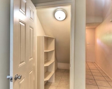 614 Foster Street - Photo Thumbnail 10