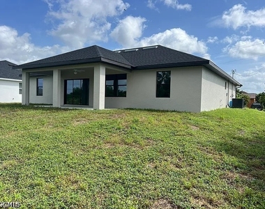 2019 Nw 17th Street - Photo Thumbnail 1