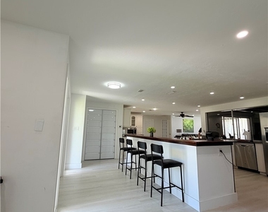 2025 Se 44th Street - Photo Thumbnail 15