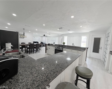 2025 Se 44th Street - Photo Thumbnail 13