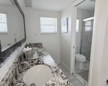 2025 Se 44th Street - Photo Thumbnail 25