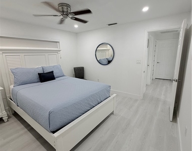 2025 Se 44th Street - Photo Thumbnail 31