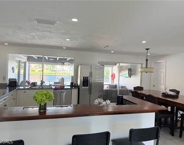 2025 Se 44th Street - Photo Thumbnail 16