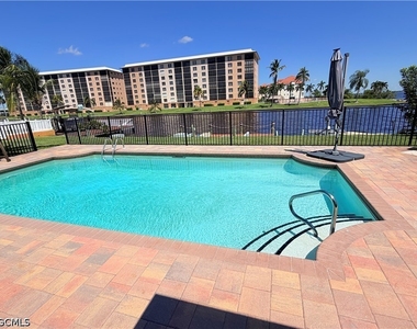 2025 Se 44th Street - Photo Thumbnail 38