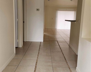 2147 Fairway Drive - Photo Thumbnail 2