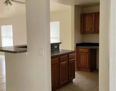 2147 Fairway Drive - Photo Thumbnail 4