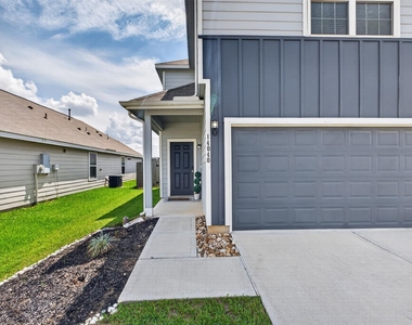 14040 Lamprey Drive - Photo Thumbnail 2