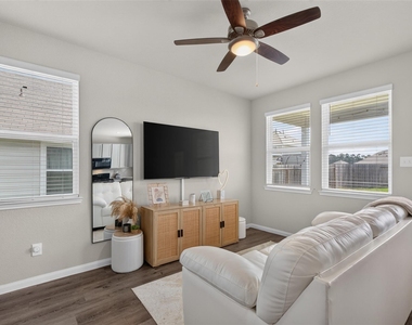 14040 Lamprey Drive - Photo Thumbnail 5