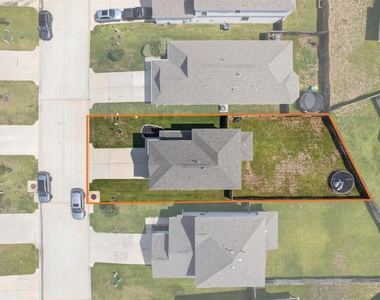 14040 Lamprey Drive - Photo Thumbnail 27
