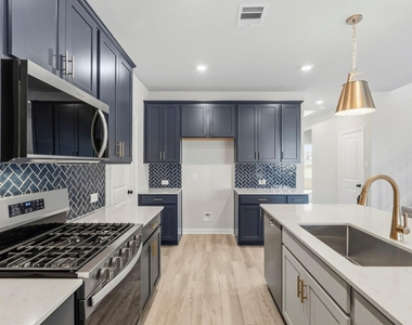 6419 Haltwhistle Lane - Photo Thumbnail 9