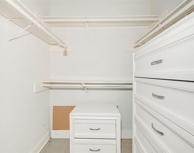 9809 Richmond Ave, Unit J-12 - Photo Thumbnail 16
