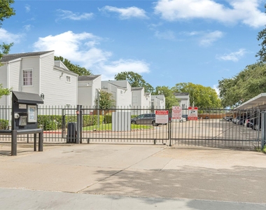 9809 Richmond Ave, Unit J-12 - Photo Thumbnail 20