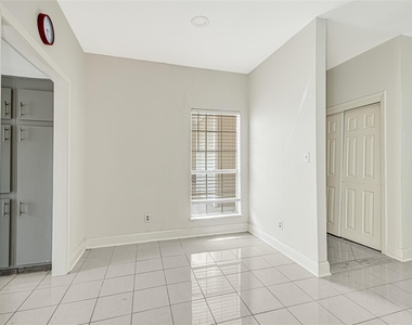 9809 Richmond Ave, Unit J-12 - Photo Thumbnail 6