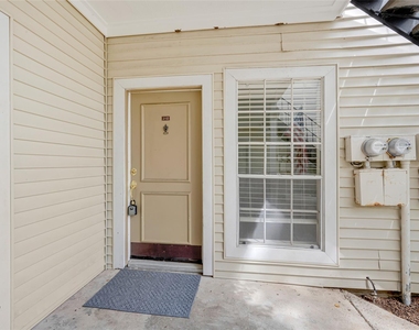 9809 Richmond Ave, Unit J-12 - Photo Thumbnail 2