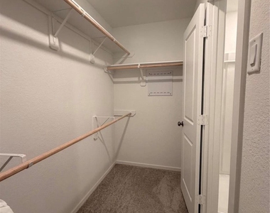 1719 W Stroker Road - Photo Thumbnail 11