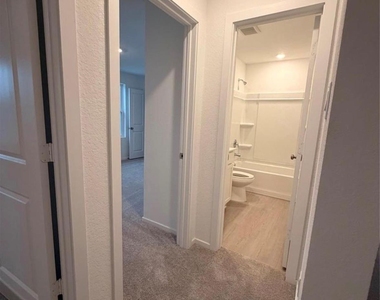 1719 W Stroker Road - Photo Thumbnail 17