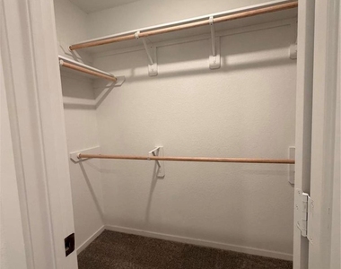 1719 W Stroker Road - Photo Thumbnail 10