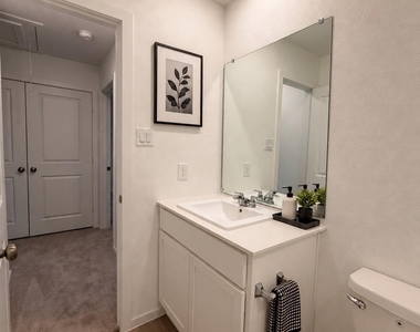 1719 W Stroker Road - Photo Thumbnail 6