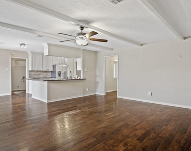 515 Fairdale Street - Photo Thumbnail 9