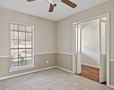 515 Fairdale Street - Photo Thumbnail 6