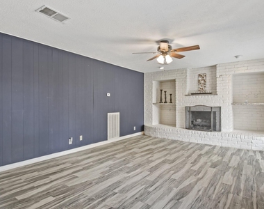 515 Fairdale Street - Photo Thumbnail 14