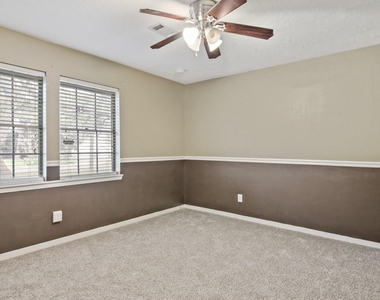 515 Fairdale Street - Photo Thumbnail 23