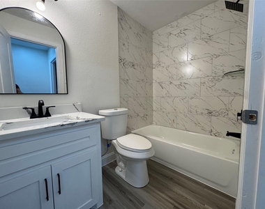 7210 Hemlock Street - Photo Thumbnail 2