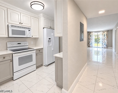501 Forest Lakes Boulevard - Photo Thumbnail 2