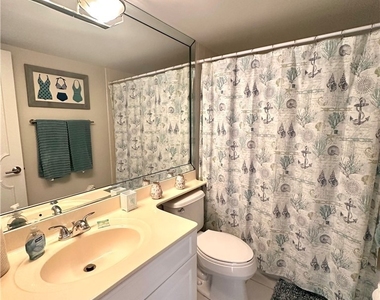 555 Park Shore Drive - Photo Thumbnail 40