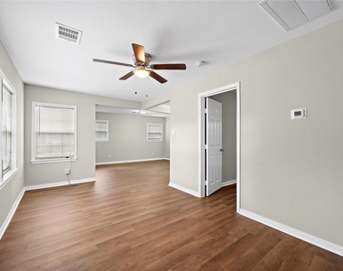 234 W 27th Street - Photo Thumbnail 5