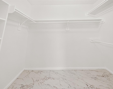 5631 Roserock Lane - Photo Thumbnail 36
