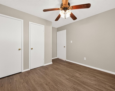 5631 Roserock Lane - Photo Thumbnail 38