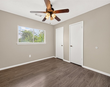 5631 Roserock Lane - Photo Thumbnail 39