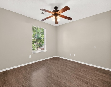 5631 Roserock Lane - Photo Thumbnail 37