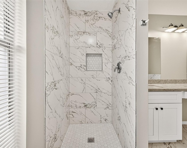 5631 Roserock Lane - Photo Thumbnail 33