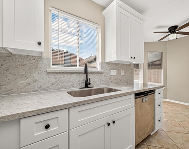 5631 Roserock Lane - Photo Thumbnail 22