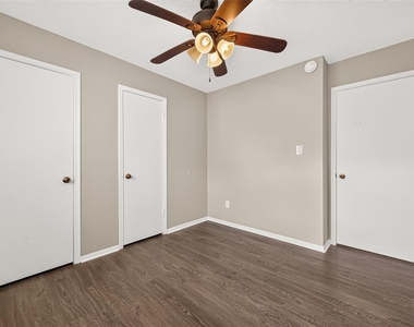 5631 Roserock Lane - Photo Thumbnail 40