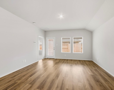 22643 Ellis Way Lane - Photo Thumbnail 4