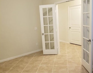14103 Mystic Shores Lane - Photo Thumbnail 3