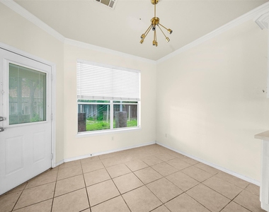 3603 Lauderwood Lane - Photo Thumbnail 19