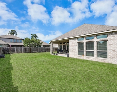 16323 Tulipan Spring Trail - Photo Thumbnail 21