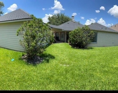 7506 Opal Hill Lane - Photo Thumbnail 22