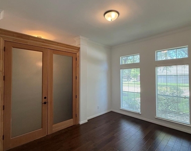 7506 Opal Hill Lane - Photo Thumbnail 8